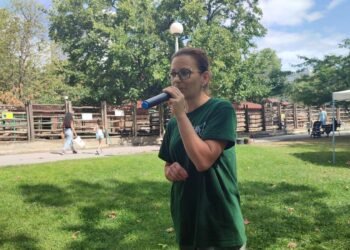 Нора Люцканова, еколог в зоопарк Варна: Не помагате на костенурка, ако я приберете у дома! Пазете се, хапе лошо!(ВИДЕО)