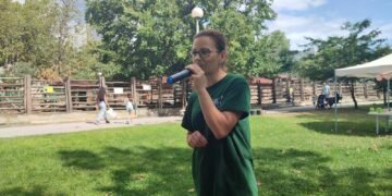 Нора Люцканова, еколог в зоопарк Варна: Не помагате на костенурка, ако я приберете у дома! Пазете се, хапе лошо!(ВИДЕО)