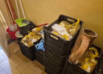 Уникални археологически находки открити във Варна и региона се реставрират във фургони или стоят на открито. Каква е причината? (ВИДЕО/СНИМКИ)