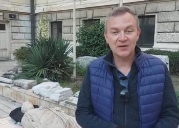 Д-р Васил Тенекеджиев: Пясъкът е причината откритата във Варна мраморна статуя да се съхрани в толкова добро състояние (ВИДЕО/СНИМКИ)