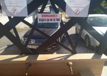 РЗИ – Варна: Водата от чешмата в кв. “Младост” е оцветена и с привкус на желязо