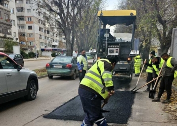 Започнаха текущите ремонти на уличната настилка в район „Одесос“