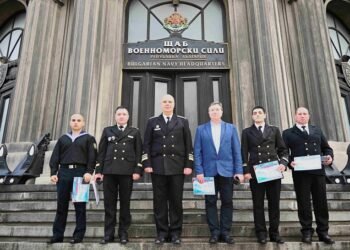 Най-добрите военни моряци за 2024 г. получиха награди от списание “Клуб Океан”  (СНИМКИ)