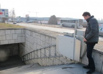 Подлези в район “Младост” тънат в мрак заради откраднати кабели