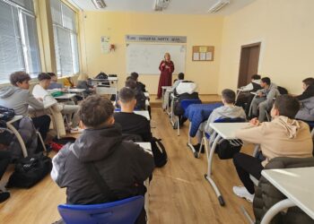 Прокурор Николета Арнаудова от Апелативна прокуратура – Варна гостува в I Езикова гимназия