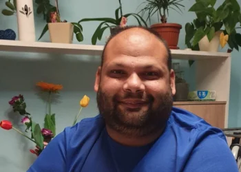 Светльо от Варна с апел за помощ и трогателно послание: Ценете родителите си, аз нямах такива! (ВИДЕО)