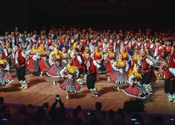 “За повече варненчета”: Над 500 танцьори влагат сърцето си отново в концерта на “Моряците”! Да ги подкрепим!