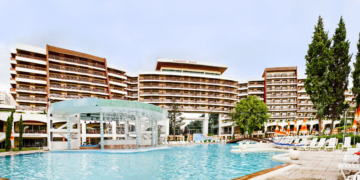 Flamingo Grand Hotel & SPA в Албена със специални цени до средата на април