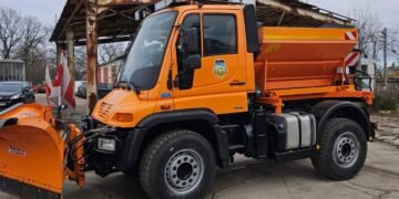 Община Вълчи дол закупи специализиран автомобил за зимно поддържане, снегопочистване и косене