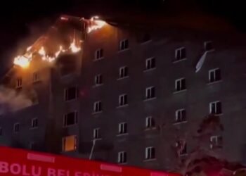 Журналист: Семейство с 14 деца е сред загиналите при пожара в турски хотел (ВИДЕО)