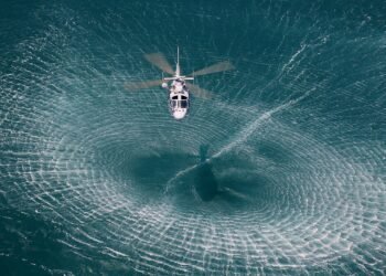 33 полета са извършени от бойни вертолети през 2024 г. за търсене на мини в Черно море (СНИМКИ)