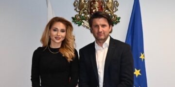 Министерството на туризма и Комисията за защита на потребителите с общи усилия за по-добра защита на туристите