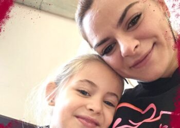 Млада майка се бори с тежка диагноза! Нека й помогнем в битката за живот, за да отгледа детето си!