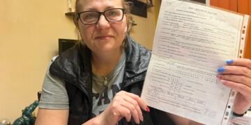 Чиновници подложиха на унизително разиграване жена от Варна с диабет, при опита й да разбере защо няма пенсия! (ВИДЕО)