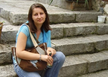 Майката, убила децата си в Сандански, обжалва доживотната присъда, съдът отложи делото