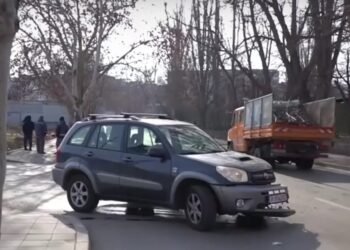 Майката, блъсната на тротоар в Русе, е в много тежко състояние