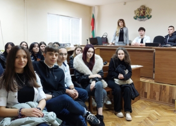 Четирима магистрати от Районен съд – Варна бяха лектори пред ученици от три варненски училища