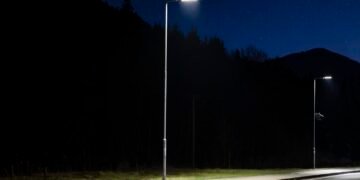 Подменят уличното осветление във Ветрино