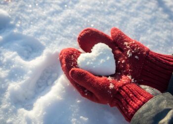 ИА ГИТ: Работодателите трябва да съобразят режима на работа при прогноза за опасно време