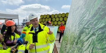 Министър Жечо Станков: България първа ще започне изграждането на Вертикалния газов коридор