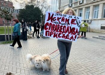 Стотици варненци протестираха срещу насилието над животни и подкрепиха подписка за създаване на зоополиция! (ВИДЕО/СНИМКИ)