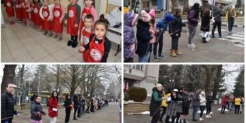 Най-дългата мартеница сътвориха във Ветрино