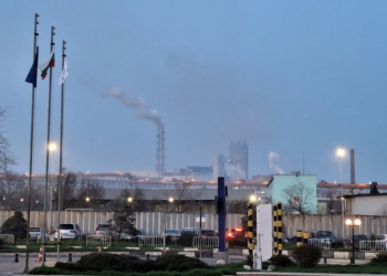 Граждани сигнализират за поредно тежко обгазяване в Девня от завод “Агрополихим”