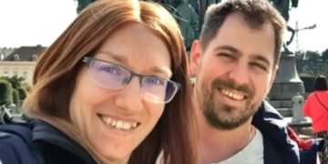 Млада жена от Варна се бори с коварна диагноза, нека помогнем!