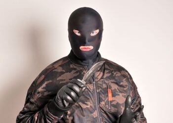 Арест за младеж от Варна, обвинен в опит за убийство на лице с различна сексуална ориентация