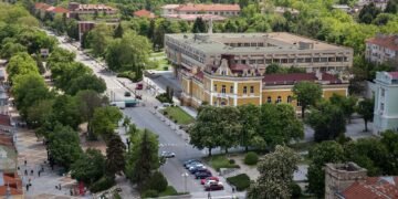 В Шумен глобяват за съхраняване на дърва, стари МПС, техника и инертни материали по тротоарите