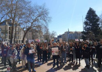 Пореден протест срещу насилието над животни се проведе във Варна (ВИДЕО)