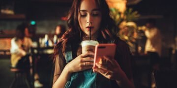 Всеки ден 700 деца от Варна прекрачват прага на училището си, правейки технологична стъпка назад (ВИДЕО)