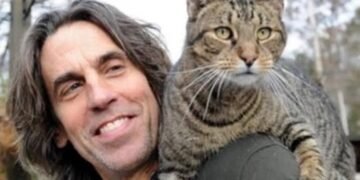 Опустошителен пожар отне живота на Крис Арсенаул и над сто котенца от неговия приют в САЩ