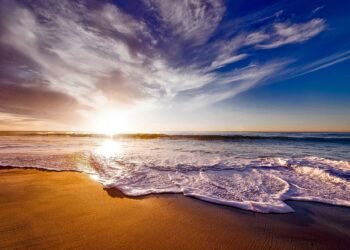 НИМХ – Варна: Облачна събота, следобед са възможни гръмотевици