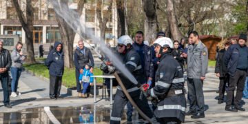 Проведе се преглед на доброволните формирования от Варненско за защита при бедствия, аварии, пожари и извънредни ситуации