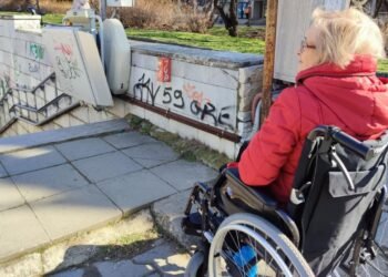 Варна плаща 200 000 лв. годишно за платформи – „паметници“ в подлезите (ВИДЕО)