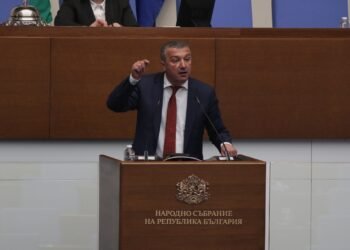 Драгомир Стойнев: Това правителство няма алтернатива, демократична и патриотична опозиция са разделени и еднакво безотговорни