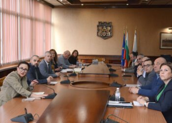 По настояване на Министъра на туризма: Варна ускорява подготовката си за летния сезон