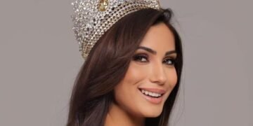 Мис Свят България – Ева Добрева с подарък за бъдещи модели, фотомодели, инфлуенсъри и мечтатели