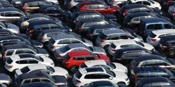 Колите във Варна са като троскот, превземат всяко свободно пространство! Бившата циркова площадка вече е паркинг!