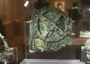 Механизмът от Антикитира: Как древните гърци създадоха първия аналогов компютър