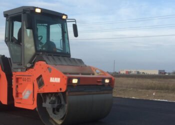 От 30 май движението в отсечката Стара Загора – Змейово ще е двупосочно в платното за Казанлък. Започва ремонт на 5 км от път I-5