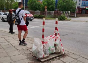 Шумен посрещна и изпрати президента с грозен уличен “пърформанс”