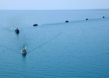 Мисия: Безопасно море – български кораби предвождат учение срещу морски мини