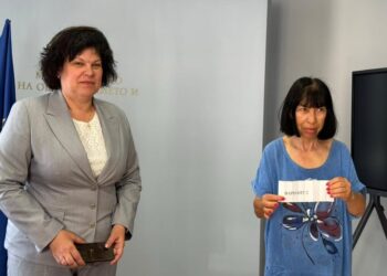 По вариант 2 ще работят седмокласниците на матурите по БЕЛ, пожелаваме успех на всички!