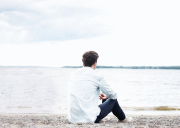 Млад мъж от Варна: Спряхте ли днес, когато завиха сирените? Замислихте ли се какво имаме и как не го ценим?!