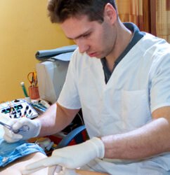 Д-р Пировски: Лекарят, който лекува не само тяло, но и идея за човека