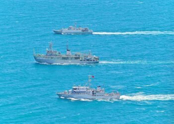 Противоминната група в Черно море на активни мисии и съвместни тренировки