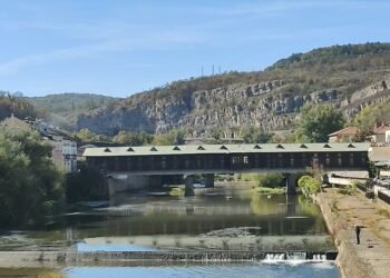 До Ловеч с влак: Пътешествие през време, култура и спомени (ВИДЕО)