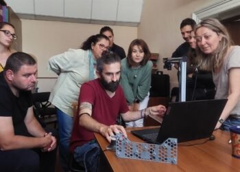 Светлина върху миналото: РИМ-Варна с обучение по лазерна реконструкция на артефакти (СНИМКИ)